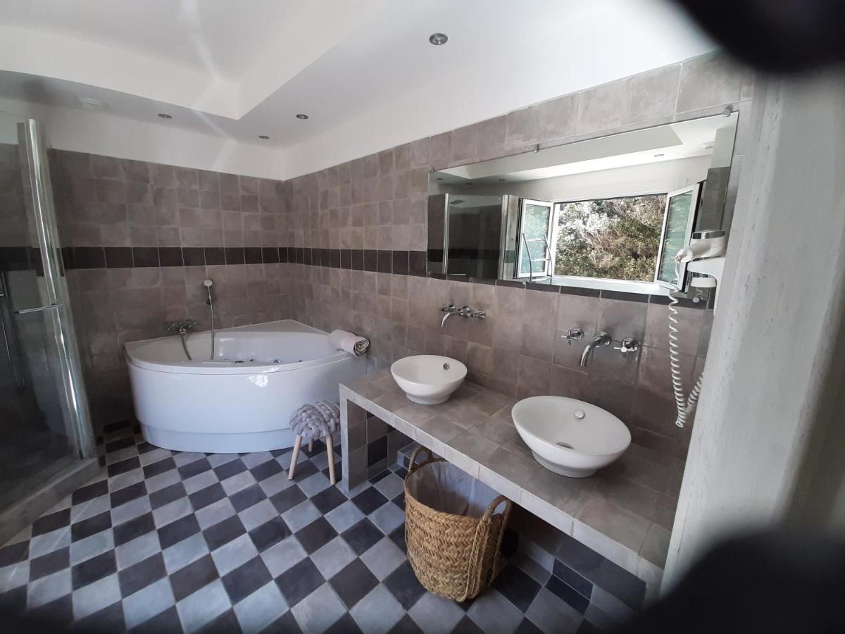 Casa Ottobre Blu Bed and Breakfast Calvi  Buitenkant foto